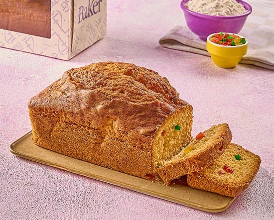 كيك فواكه مسكرة